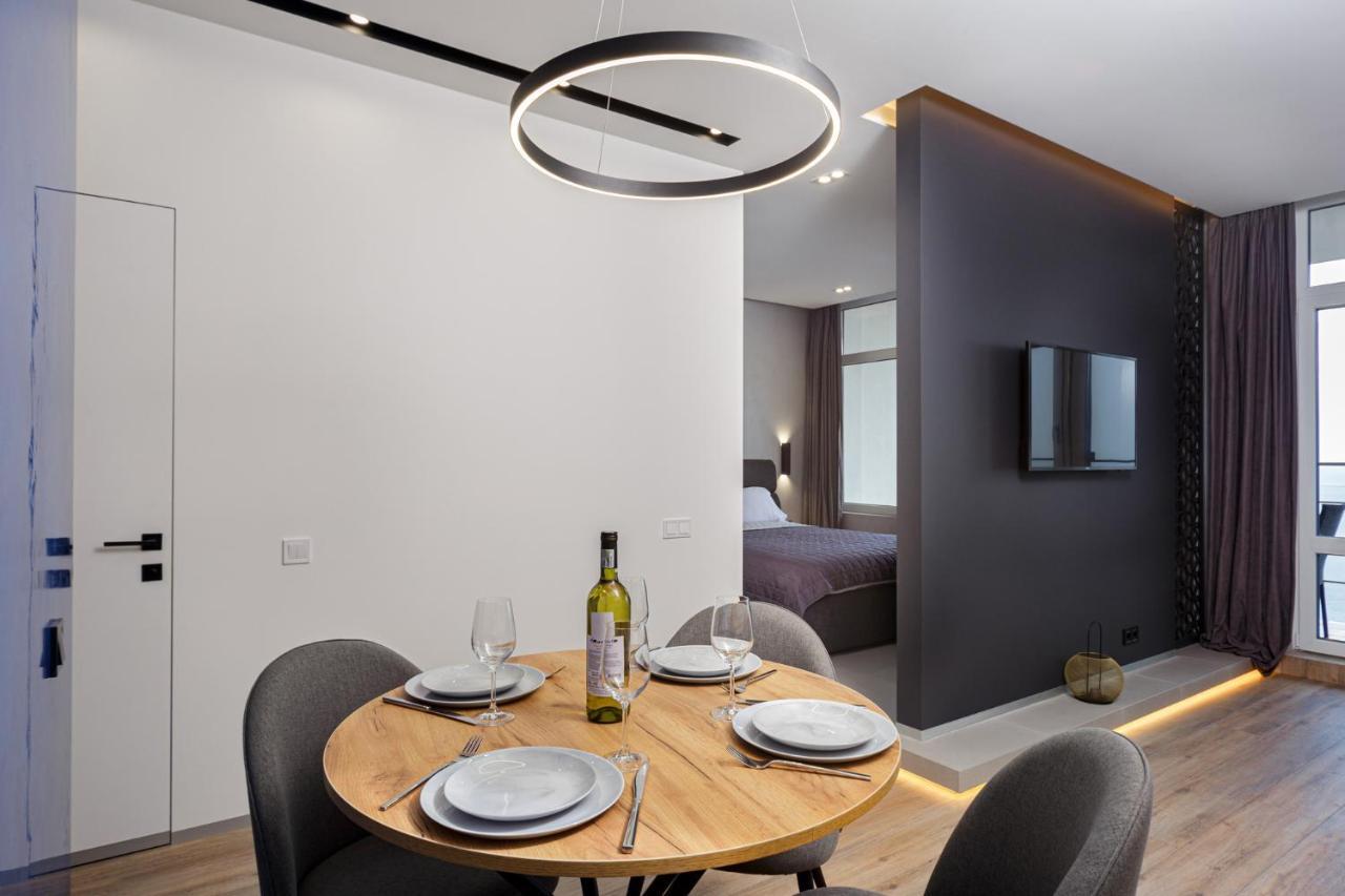 Level 24 - Sea & Sky View Apartment Oldenburg Bagian luar foto