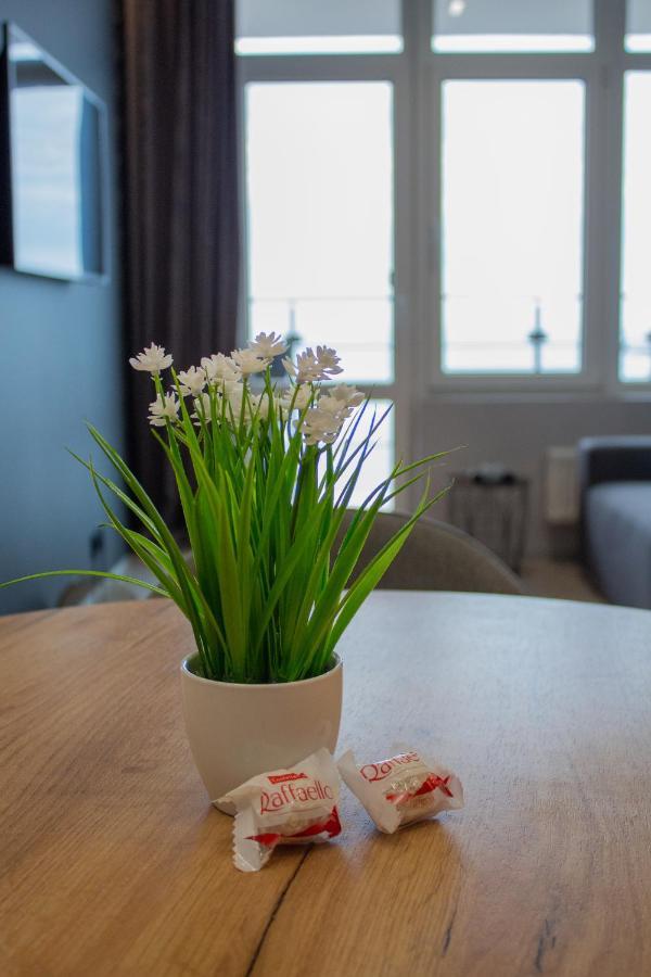 Level 24 - Sea & Sky View Apartment Oldenburg Bagian luar foto
